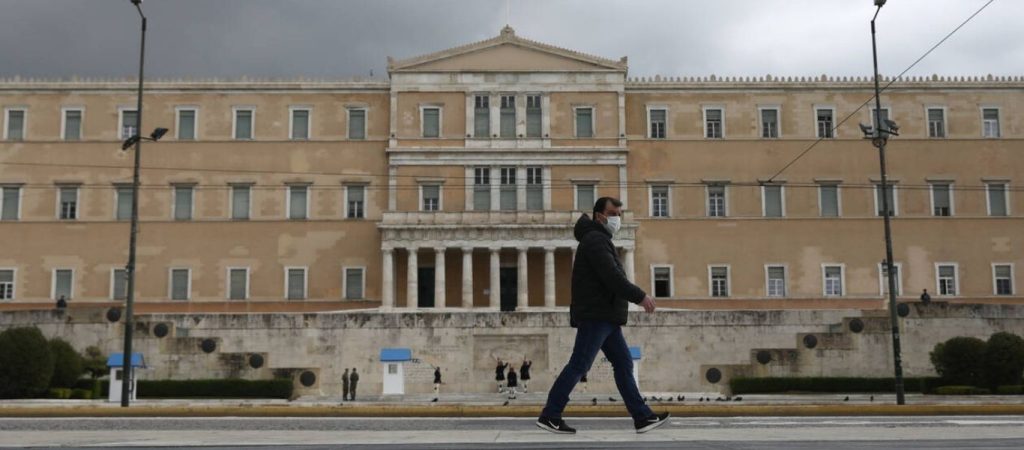 Στον «πάγο» για έξι μήνες ο ΦΠΑ για όσες πόλεις υπέστησαν lockdown 14 ημερών εντός Οκτωβρίου