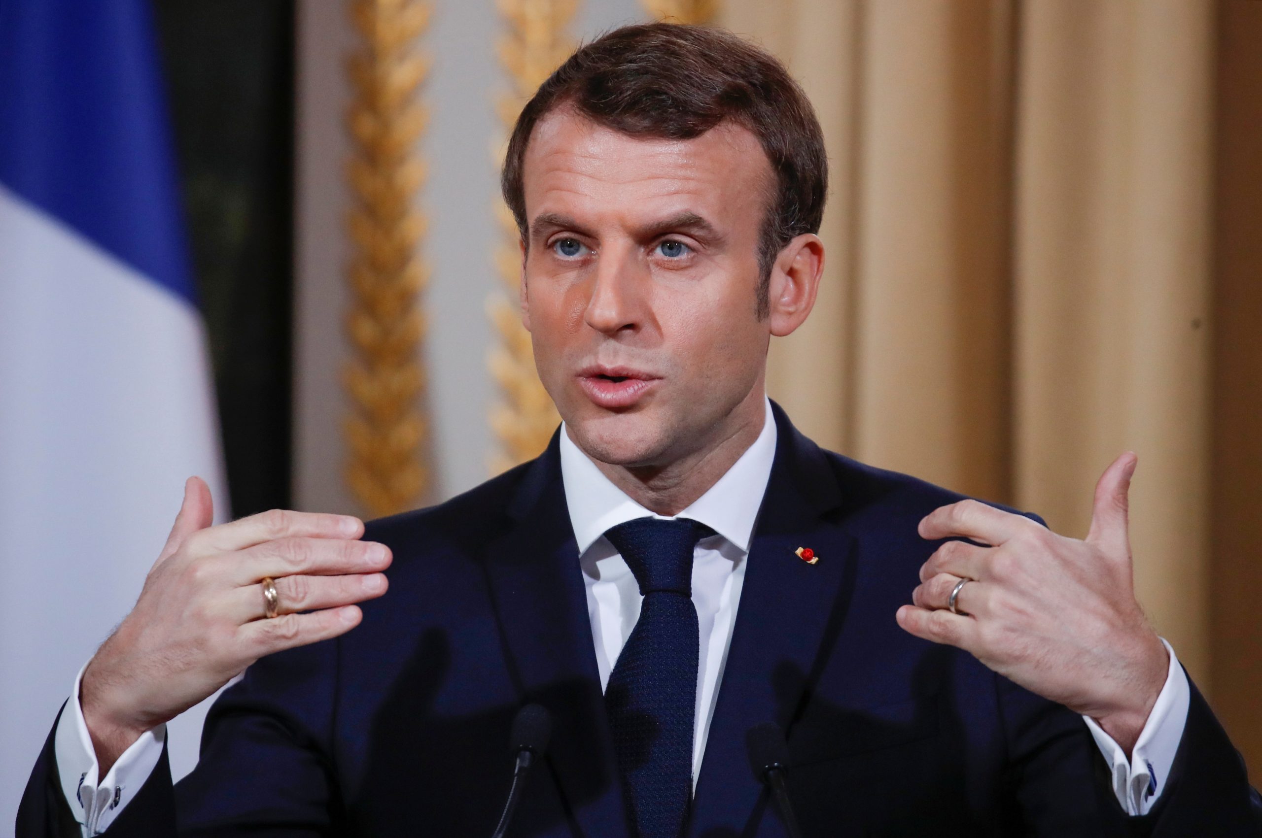 Ε.Mακρόν από το σημείο του μακελειού στη Νίκαια: «H Γαλλία δέχεται επίθεση – Αύριο ανακοινώνω μέτρα»