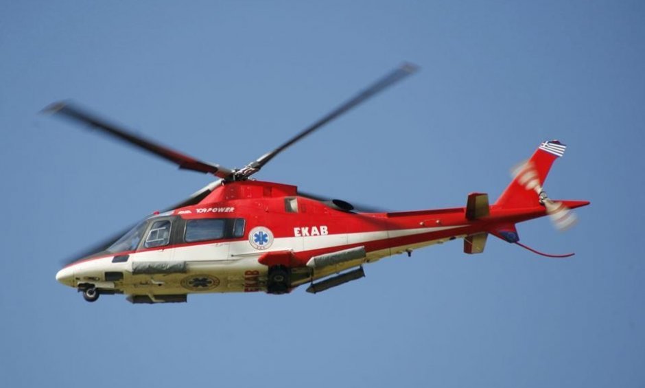 Αεροδιακομιδή ανήλικης από την Σάμο στην Αθήνα