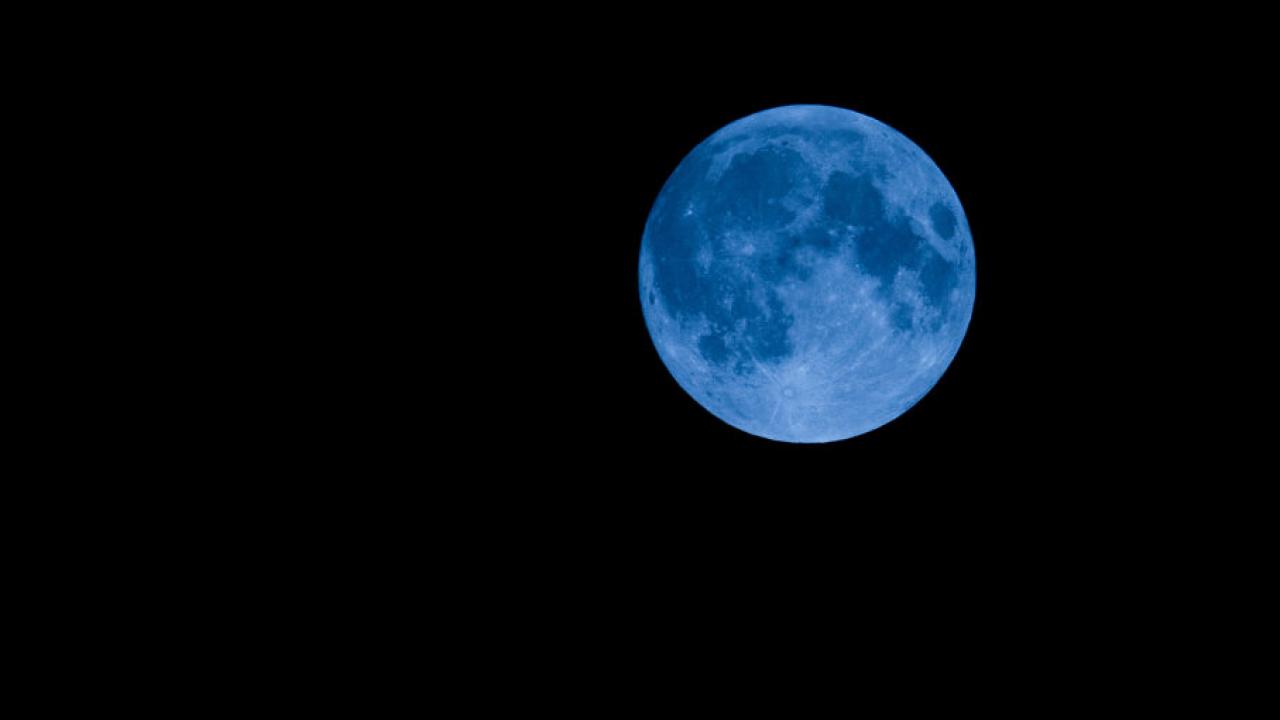 «Θλιμμένο ή μπλε φεγγάρι»: Για ποιο λόγο είναι ξεχωριστή η αυριανή πανσέληνος;