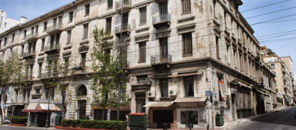 Το ευτράπελο με τα… γυμνά αγάλματα που ενόχλησαν στην Παλιά Αθήνα