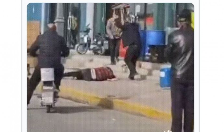 Κίνα: Ξυλοκόπησε την γυναίκα του μέχρι θανάτου μέσα στον δρόμο και κανείς δεν βοήθησε (βίντεο)