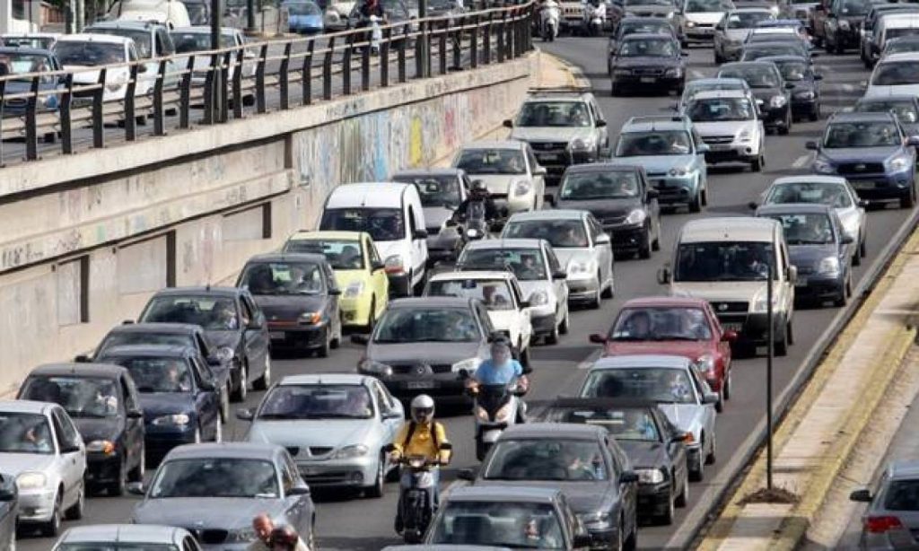 Μποτιλιάρισμα στους δρόμους της Αθήνας – Που εντοπίζονται προβλήματα (φωτο)
