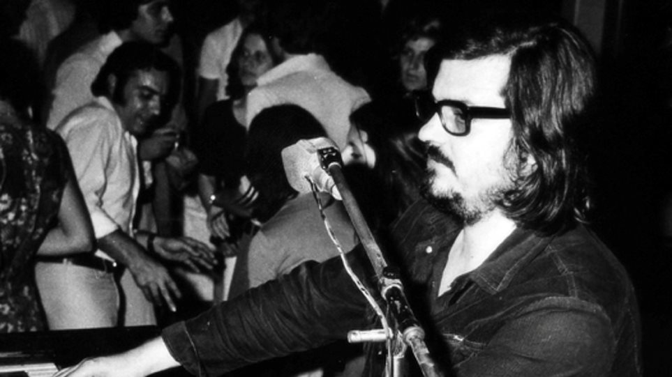 Έφυγε από τη ζωή ο Νότης Λαλαΐτης – Μέλος των «Idols» (φώτο)