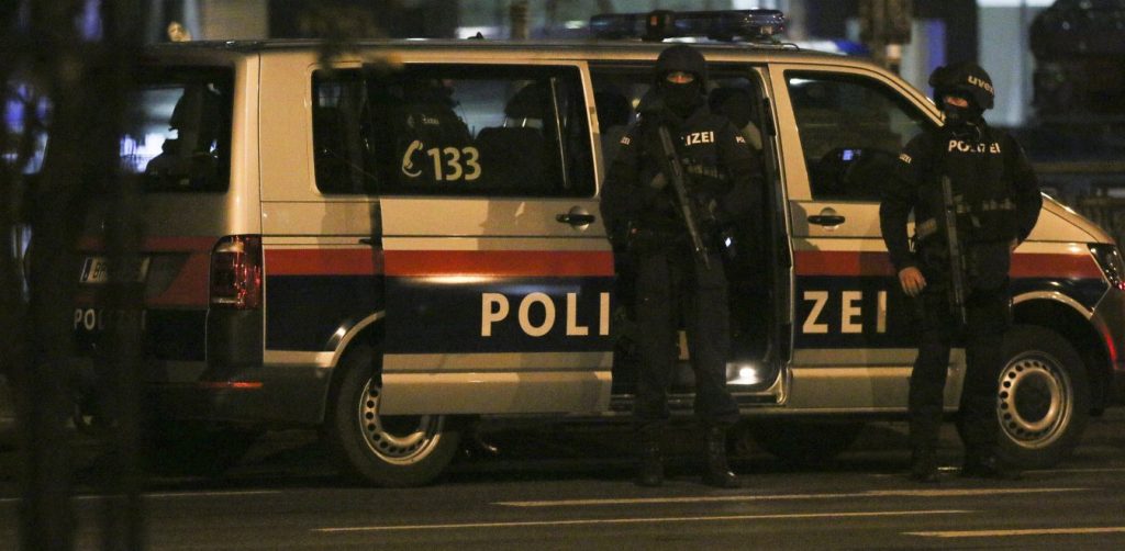 Επίθεση στη Βιέννη: Αυτός είναι ο τζιχαντιστής με καταγωγή από τα Σκόπια που σκόρπισε τον θάνατο (φώτο) (upd)