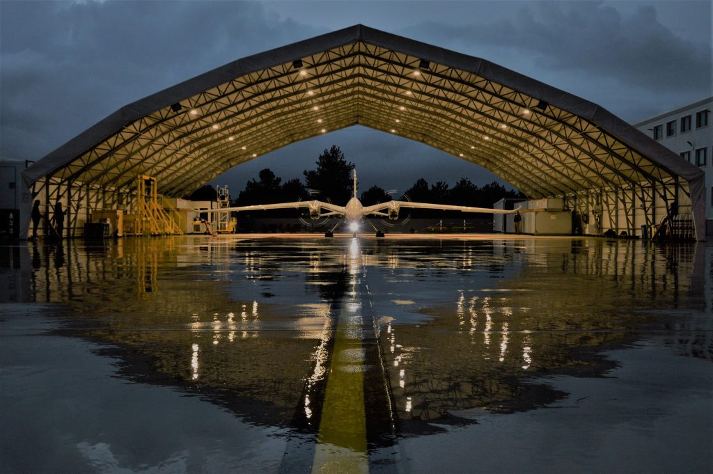 ΒΑΥΚΑR: Το UAV AKINCI  πραγματοποίησε την πρώτη αυτόνομη απογείωση και προσγείωση