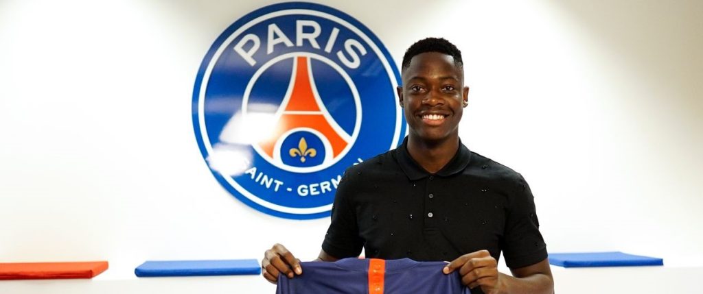 Παρί Σεν Ζερμέν: Έτοιμη να κάνει επαγγελματία έναν 15χρονο «θαύμα της φύσης» (βίντεο)