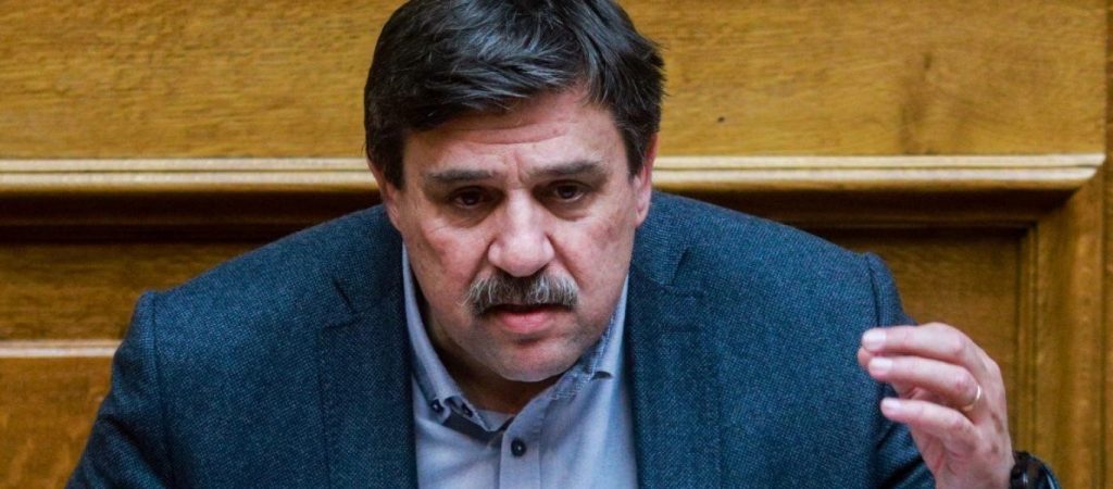 Α.Ξανθός για Β.Κικίλια:  «Η αμετροέπεια σε στιγμές κρίσης είναι τραγική»