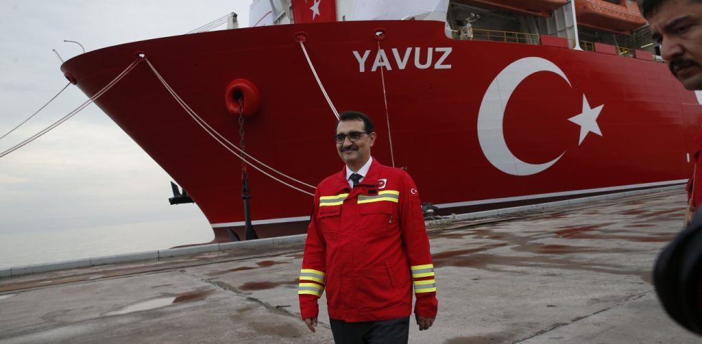 Φατίχ Ντονμέζ: «Το γεωτρύπανο “Φατίχ” άρχισε να τρυπάει στη Μαύρη Θάλασσα» (βίντεο)