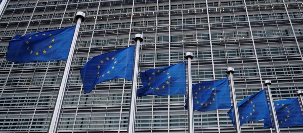 Κομισιόν: Ανάπτυξη 5% για την Ελλάδα το 2021 – Ύφεση 9% το 2020