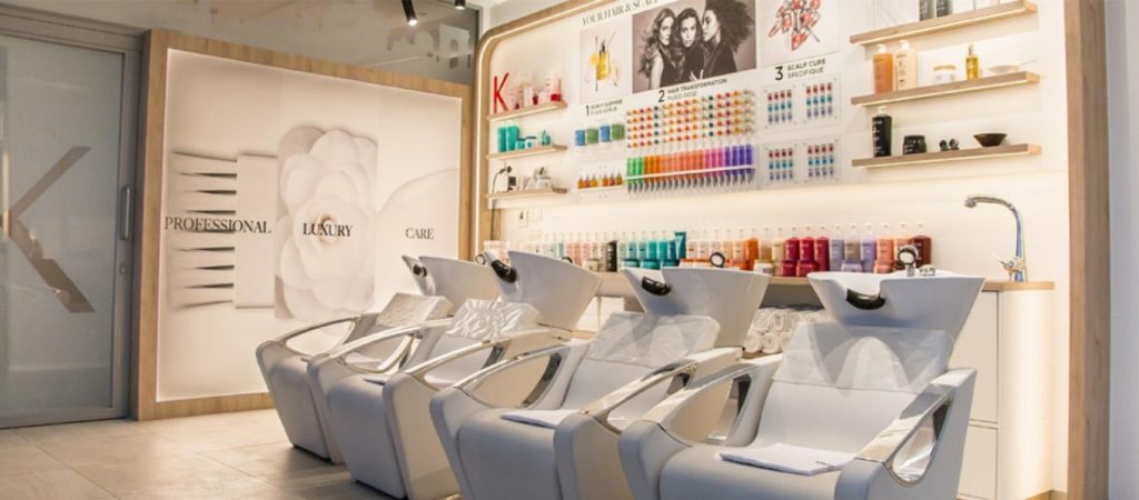 Έχουν πάρει «φωτιά» τα κομμωτήρια για κουρέματα – Μεγάλη η ζήτηση και στα κέντρα αισθητικής