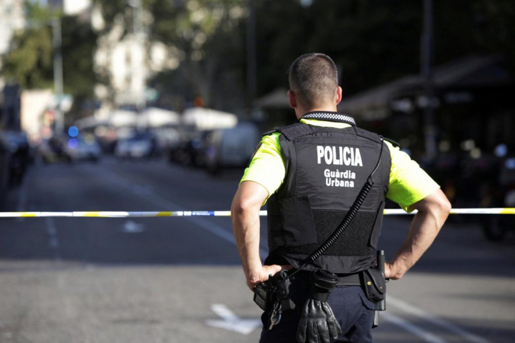 Ισπανία – Νεαρός στην Αστυνομία: «Έχω να κάνω έρωτα εβδομάδες» – Τι του απάντησαν