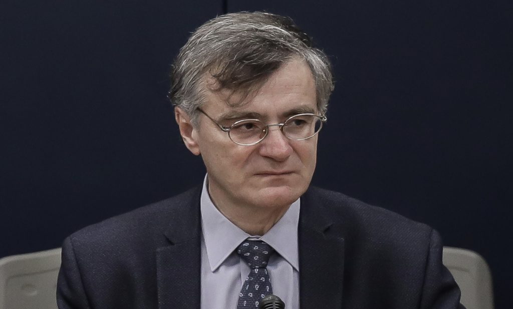 Δεν θα φτάνουν τα εμβόλια για τους Έλληνες που τα πληρώνουν και θα τα διανέμουν σε Αφρική και Ασία