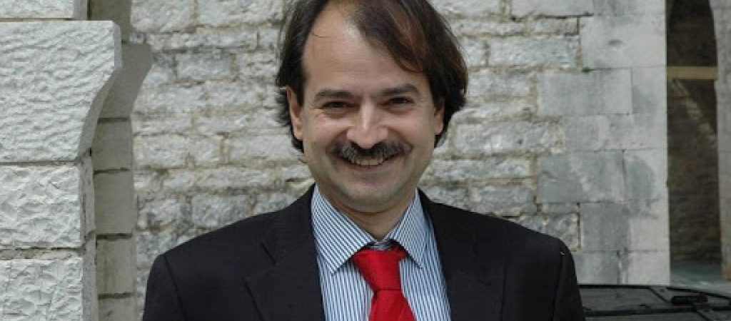 Καθηγητής Ιωαννίδης: «Καταστροφικές οι καραντίνες – Η θνητότητα εξαρτάται από τον ιό και όχι από εμάς»