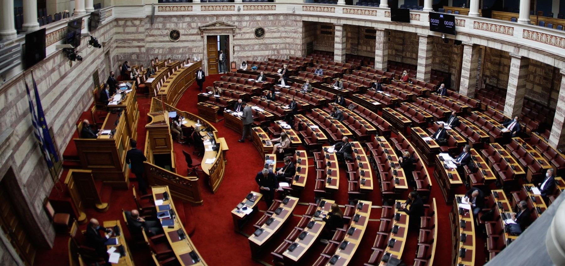 Βουλή: Επίθεση στην κυβέρνηση για το lockdοwn από την αντιπολίτευση
