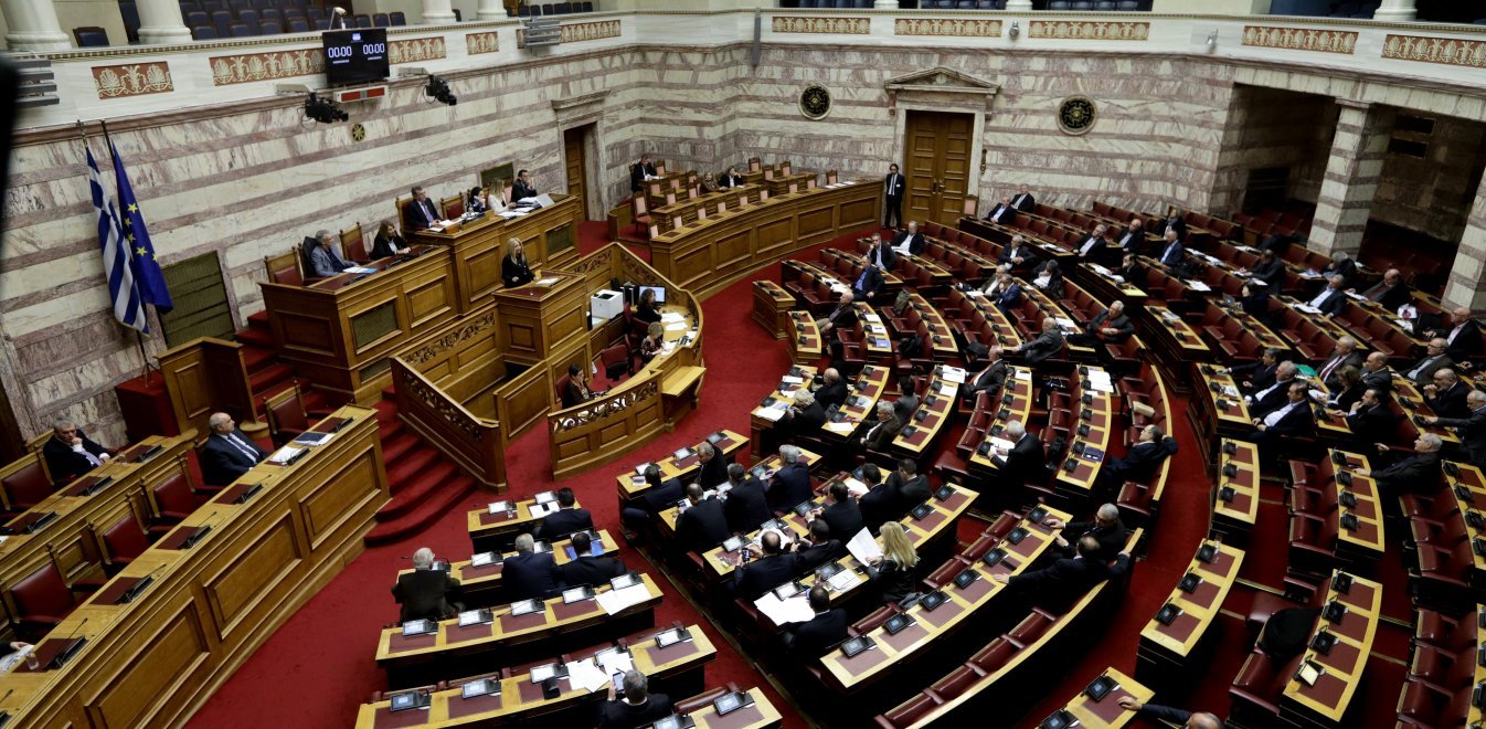 Κατατέθηκε στη Βουλή η τροπολογία για τις προσλήψεις στους ΟΤΑ λόγω κορωνοϊού