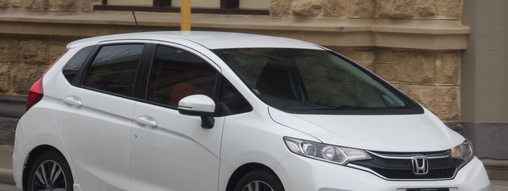 Ταϊλάνδη: Απίθανο πείραμα – Γυναίκα θέλησε να ανακαλύψει πόσες φίλες της μπορούν να χωρέσουν στο αυτοκίνητο της (βίντεο)