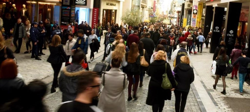 «Χριστούγεννα» στην αγορά που έχει «τελειώσει» και στον λαό που είναι άφωνος από την «θηλειά» που του έχουν βάλει