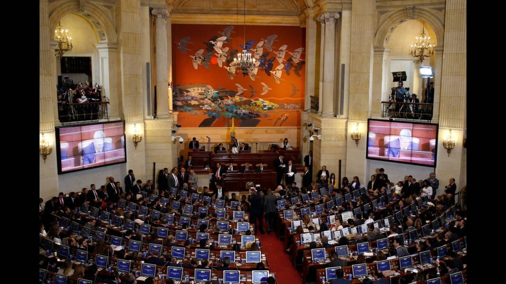 Κολομβία: Ο κορωνοϊός διέκοψε τη συνεδρίαση της Βουλής – Σε καραντίνα τα μέλη της