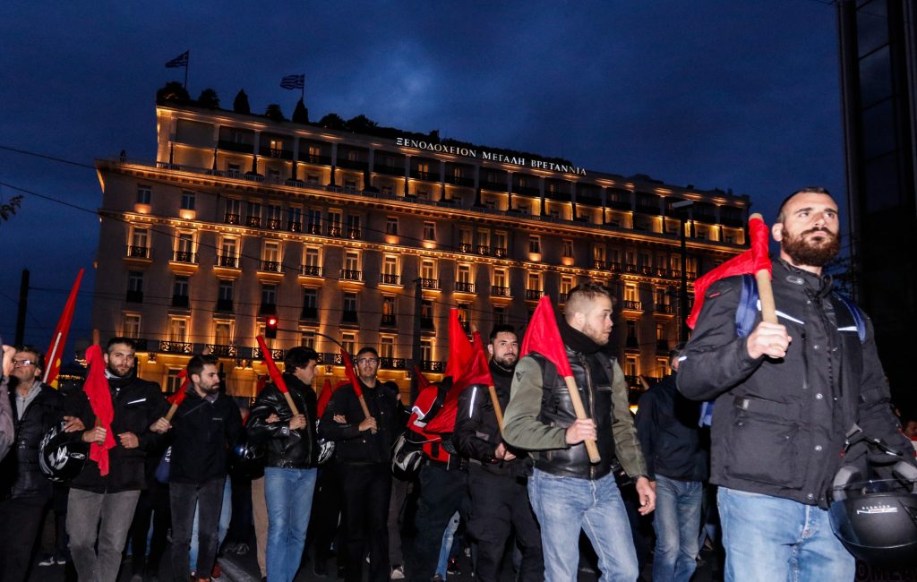 Lockdown μόνον για  πατριώτες, επιχειρήσεις και εκκλησίες –  Ετοιμάζουν την πορεία για το Πολυτεχνείο
