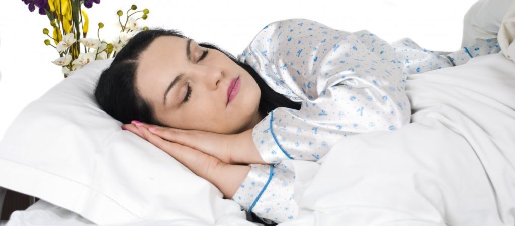 Έχετε σάλια στο μαξιλάρι σας όταν ξυπνάτε; – Να τι δείχνει για την υγεία σας