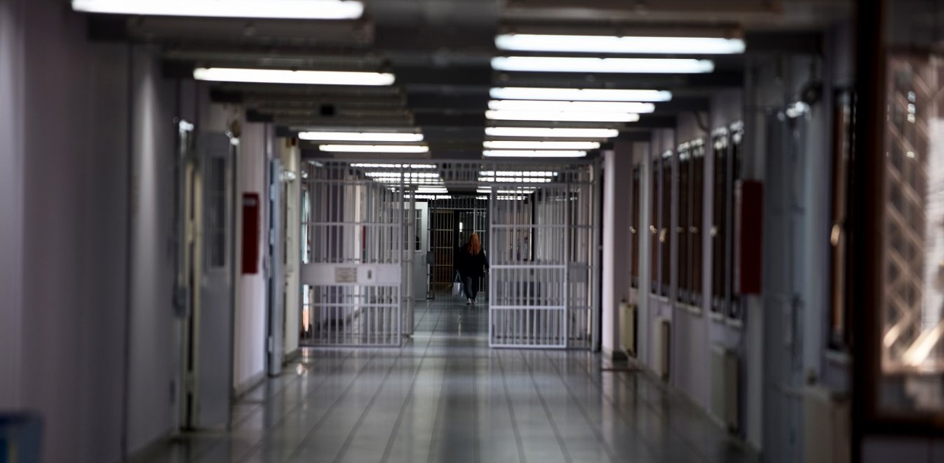 Φυλακές Λάρισας: Κρατούμενος από τον Κορυδαλλό εντοπίστηκε με ναρκωτικά – Έλεγχος στο κελί του