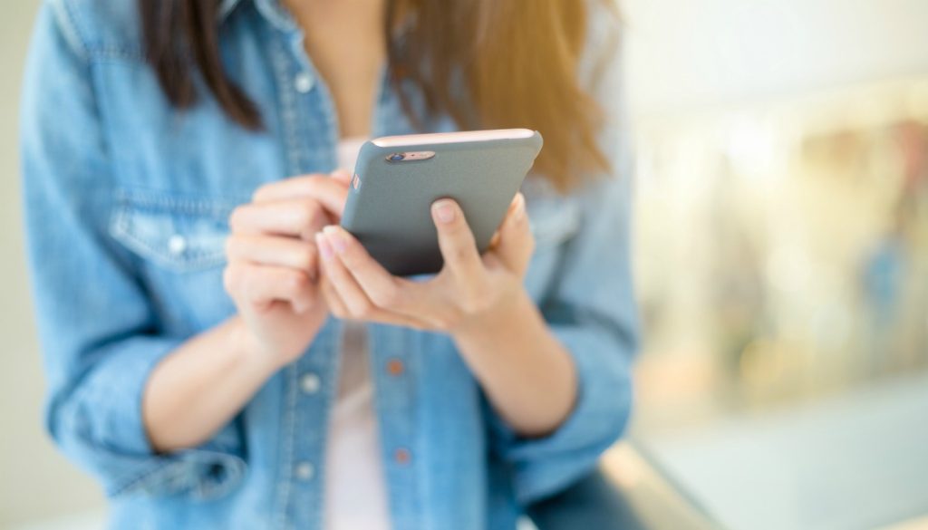 Εσύ τα ήξερες; – Τα τρία σημεία που δεν πρέπει να τοποθετείς το κινητό σου