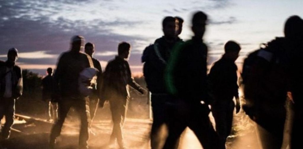 Βίντεο: Αλλοδαποί εισβάλλουν στον Έβρο υπό την καθοδήγηση του τουρκικού Στρατού