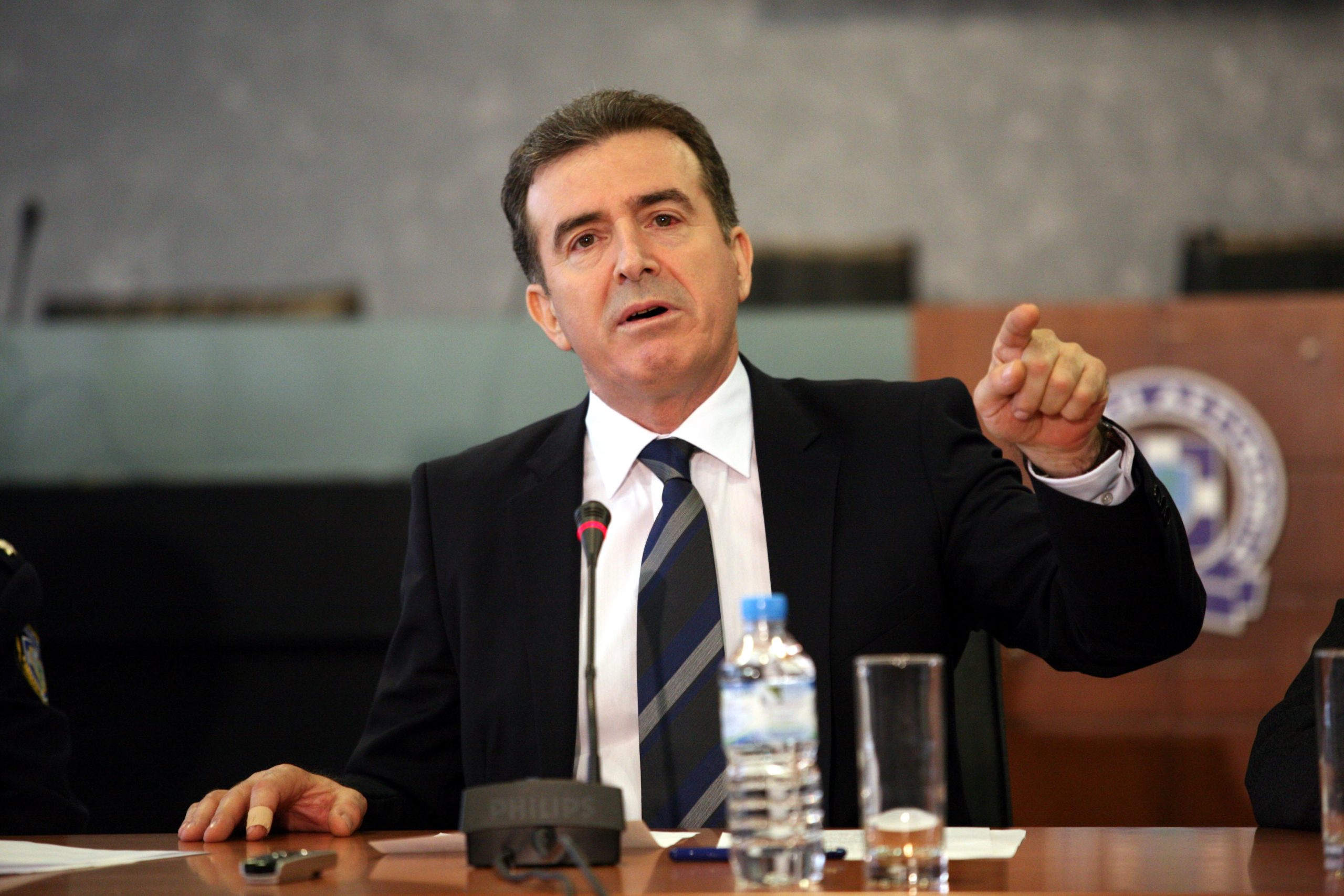 ‘Η μοναξιά ή εισαγγελέας – Μ.Χρυσοχοΐδης: «Και οι Εισαγγελείς στους ελέγχους – Καμία συνάθροιση ακόμα και στα σπίτια»