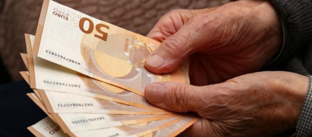 Αναδρομικά: Ποιοι συνταξιούχοι θα πάρουν ως και 10.615 ευρώ –  Οι τελικές επιστροφές