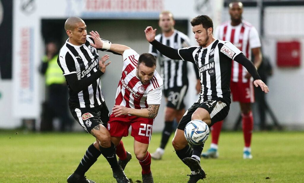 Ελληνικό πρωτάθλημα: Ο Ολυμπιακός πέρασε από την Κρήτη νικώντας 2-0 τον ΟΦΗ