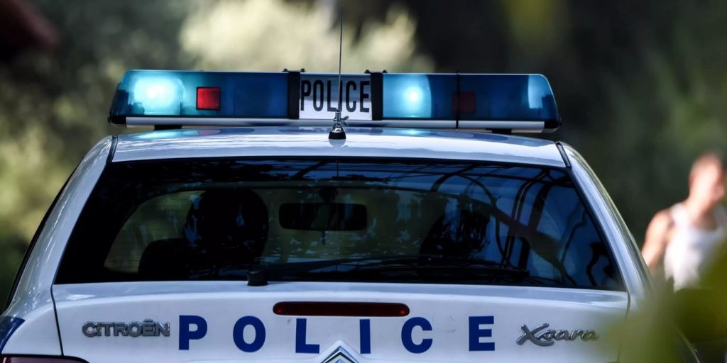 Ηράκλειο: Χειροπέδες σε πατέρα και γιο για ναρκωτικά και οπλισμό