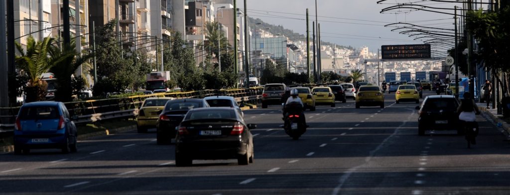 Κατά 35% αυξήθηκε η κίνηση στους δρόμους της Αττικής σε σχέση με το πρώτο lockdown