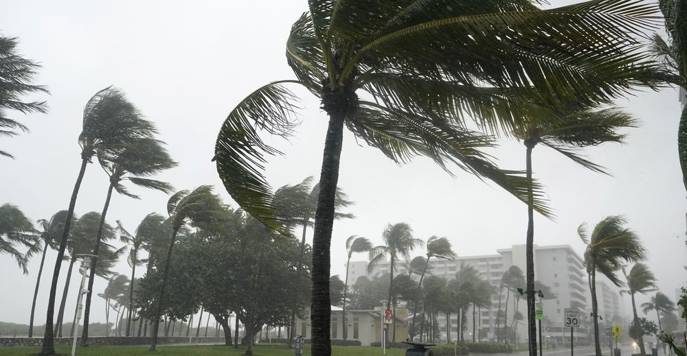 ΗΠΑ: Ο κυκλώνας Ήτα «χτυπά» τη χώρα – Στους 200 οι νεκροί (φωτό)