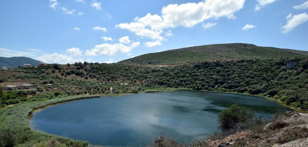 Αιτωλοακαρνανία: Η άγνωστη ελληνική λίμνη του Κομήτη και οι θεωρίες για τον μετεωρίτη (βίντεο)