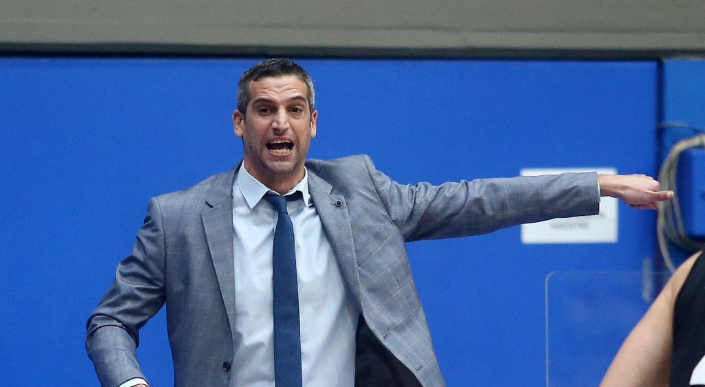 Περιστέρι: Τέλος ο Ν.Παπανικολόπουλος