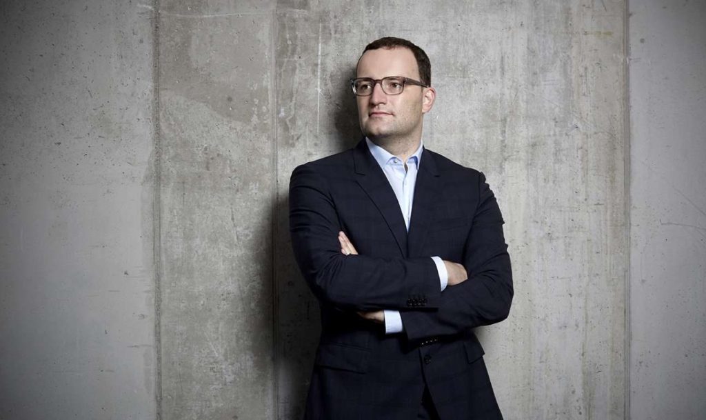 Γερμανός υπ.Υγείας: «Τα Χριστούγεννα δεν θα μοιάζουν με αυτά που γνωρίζουμε»