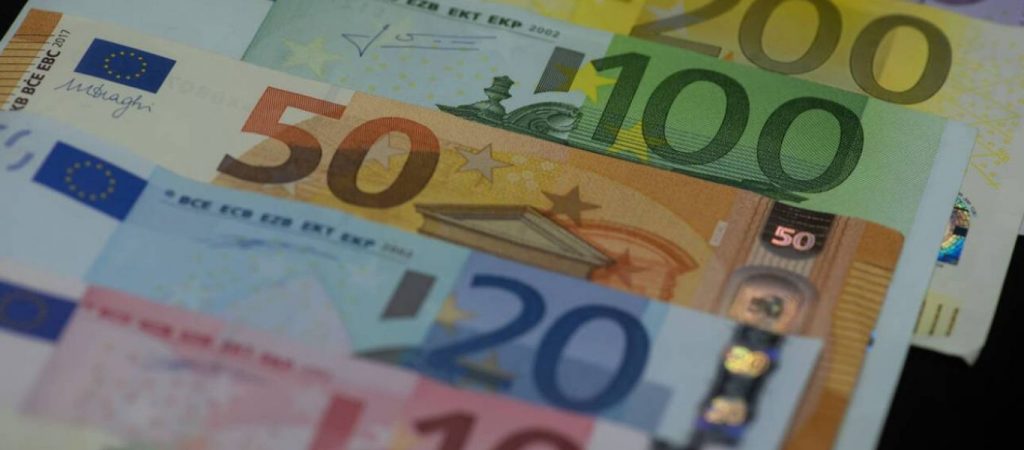 Επιστρεπτέα προκαταβολή: Δείτε πότε ανοίγει η πλατφόρμα για την υποβολή αιτήσεων (βίντεο)