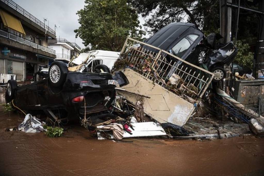 Σαν σήμερα πριν από 3 χρόνια η τραγωδία στη Μάνδρα με τις φονικές πλημμύρες (φώτο-βίντεο)