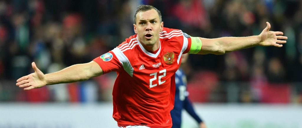 Αρτέμ Τζιούμπα: Ρώσοι αεροπόροι έκαναν σχηματισμό ένα… ανδρικό μόριο για να στηρίξουν τον παίκτη (φωτό)