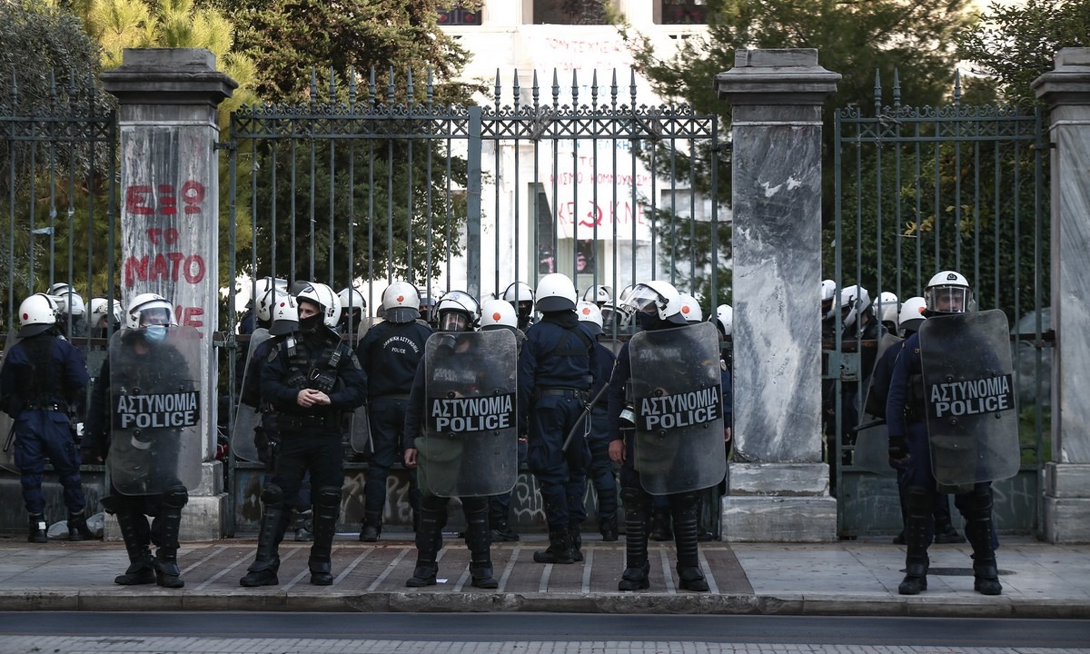 Διεθνής Αμνηστία για απαγόρευση συναθροίσεων: «Δυσανάλογος περιορισμός ελευθεριών»