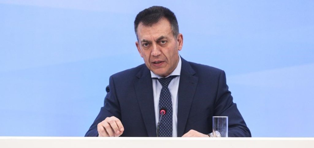 Γ.Βρούτσης: «21/12 το δώρο Χριστουγέννων – Μετάθεση άδειας το 2021» (βίντεο)