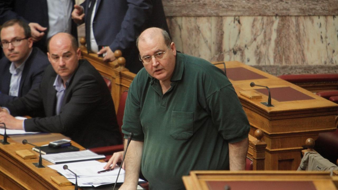 Κ.Φίλης: «Μόνο επί χούντας είχαν απαγορέψει κάθε συγκέντρωση»