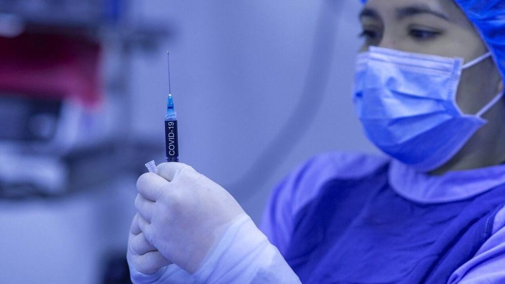 Βέλγιο: Το εμβόλιο κατά του κορωνοϊού θα χορηγηθεί στο 70% του πληθυσμού – Θα είναι δωρεάν