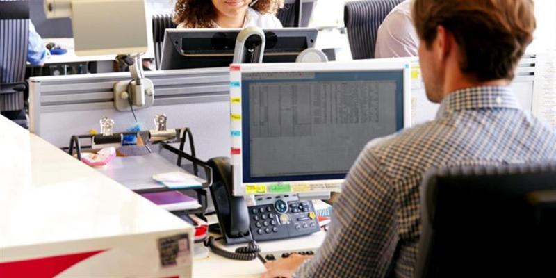 Μείωση ασφαλιστικών εισφορών από το 2021 και δεύτερη ευκαιρία για το επίδομα γέννησης