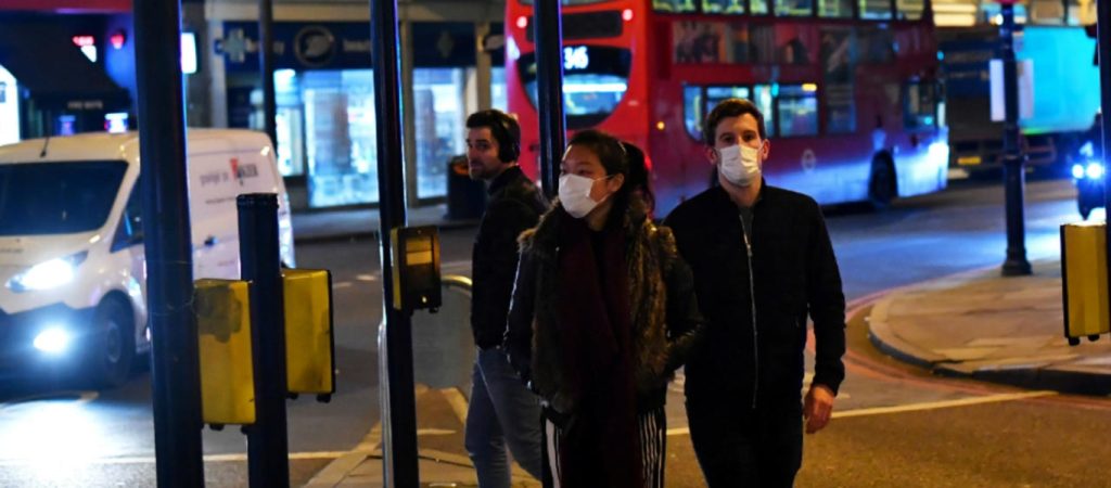 Τα μέτρα του Μ.Τζόνσον για τις γαλοπούλες – Ναι σε ξένους εργάτες αλλά σε απομόνωση μέχρι τις 31/12