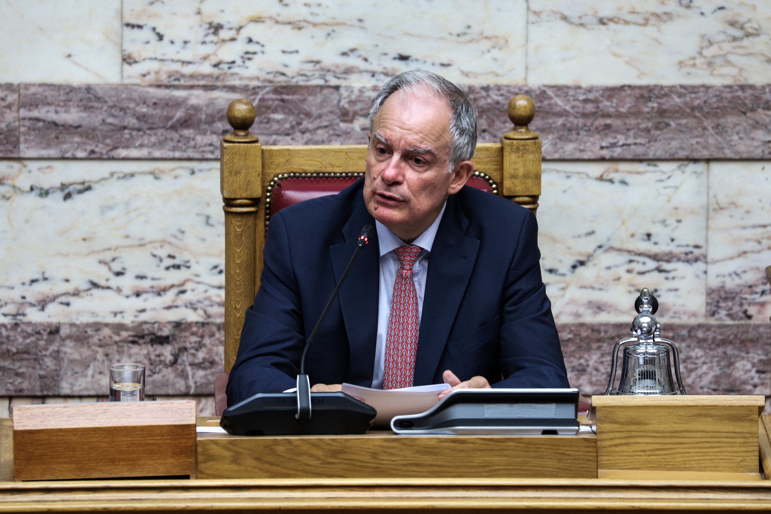 Πολυτεχνείο: Κατέθεσε στεφάνι ο Κωνσταντίνος Τασούλας (φωτο)