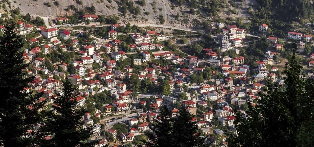 Πύρρα: Το χωριό σε ένα από τα πιο ορεινά σημεία των Τρικάλων (φωτό)