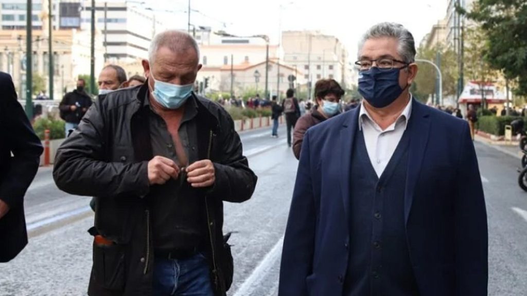 Αστυνομικός διευθυντής εύχεται…  «Χρόνια Πολλά» στον γ.γ. του ΚΚΕ Δ.Κουτσούμπα για την επέτειο του Πολυτεχνείου!