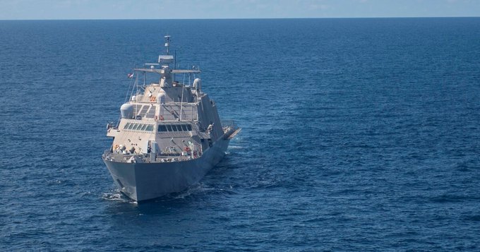 Αμερικανικό Ναυτικό:  Το σκάφος USS Detroit κατάφερε να αποπλεύσει ξανά αλλά το πρόβλημα παραμένει!